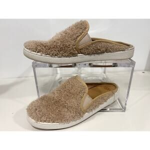 UGG fuzzy mule slippers cozy girl neutral aesthetic sherpa slides Size 10